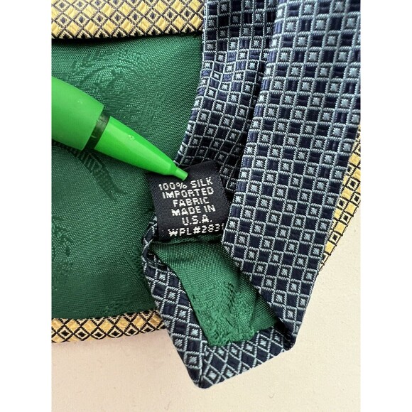 Lot of 2 Tommy Hilfiger 100% Silk Ties 3.5” & 4” Men's Classic Necktie - Picture 3 of 4